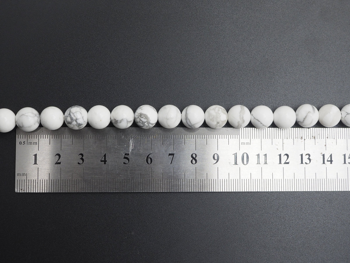 Natural Howlite Round Bead Strands – Smooth or Faceted, 4–12mm