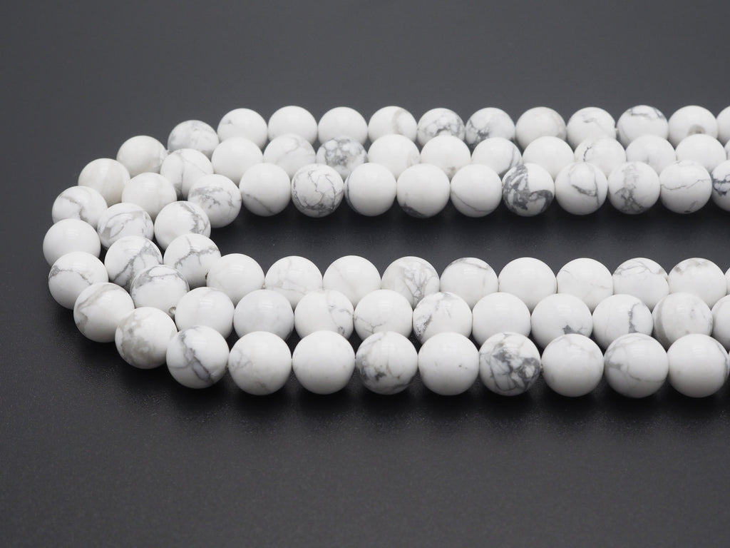 Natural Howlite Round Bead Strands – Smooth or Faceted, 4–12mm