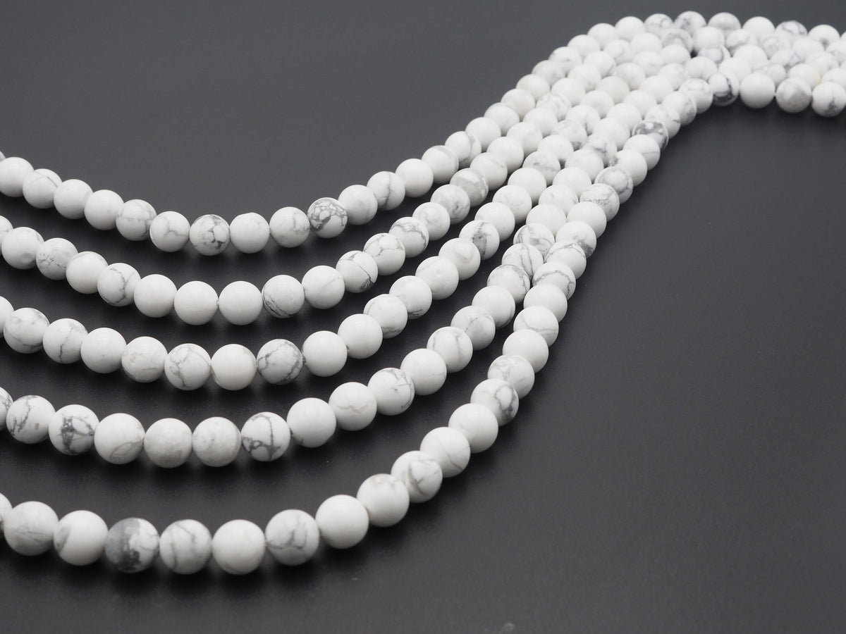 Natural Howlite Round Bead Strands – Smooth or Faceted, 4–12mm