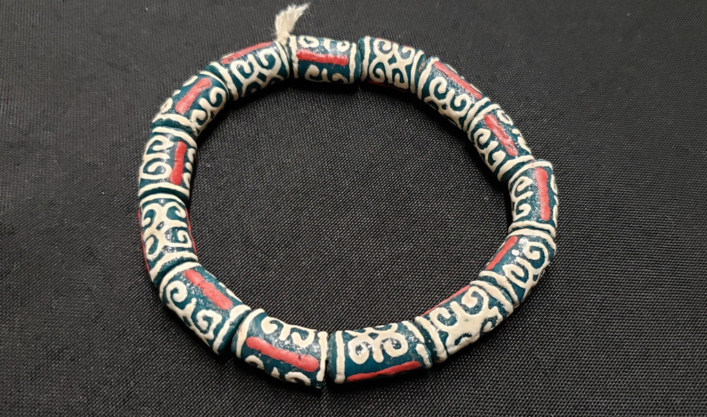 african recycled glass beads humility strength detail view