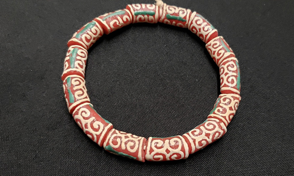 african glass beads ghana dwennimmen adinkra beads detail view