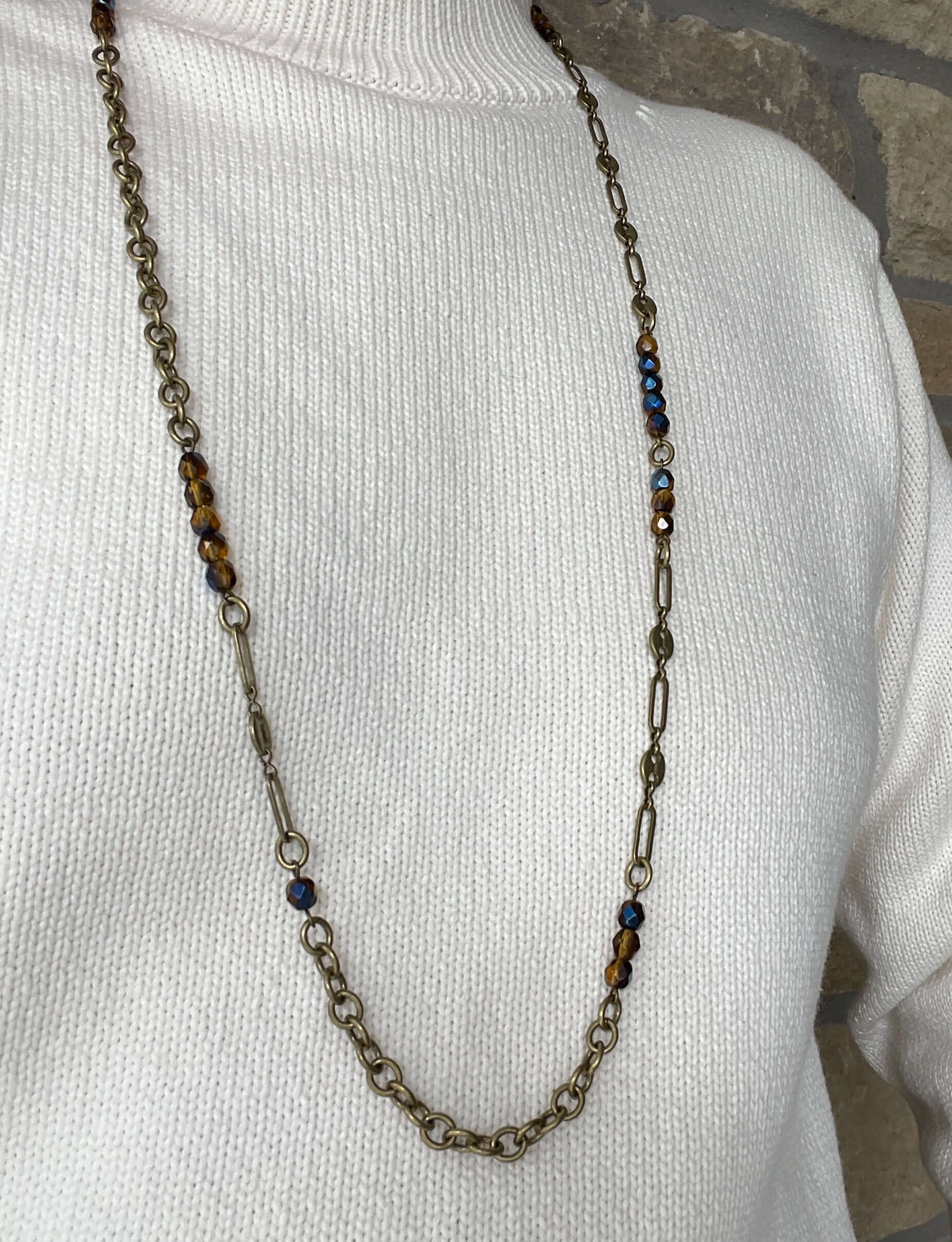 13.9mm Long x 5.10mm Wide Specialty Paperclip Gucci Mariner Chain available in Multiple Colors sold by the Foot - CH 2602