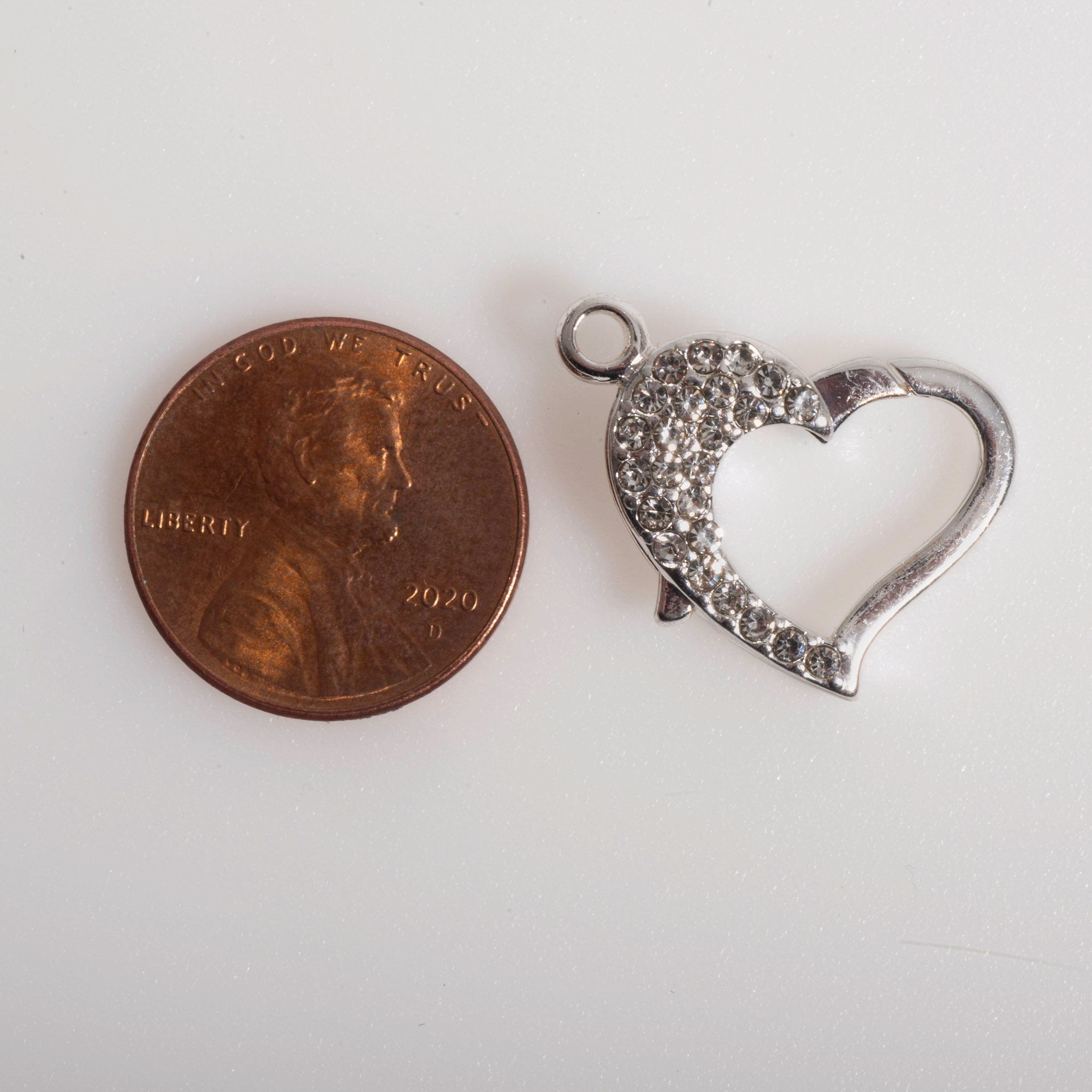 22mm x 16.5mm Pavé Crystal Heart Clasp - Made of Brass - Sold Individually - CL/28