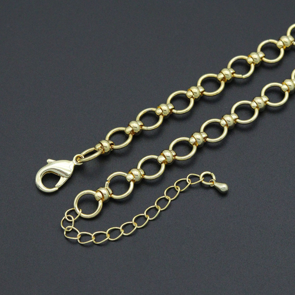 Close-up of the round-link chain lobster clasp and extender