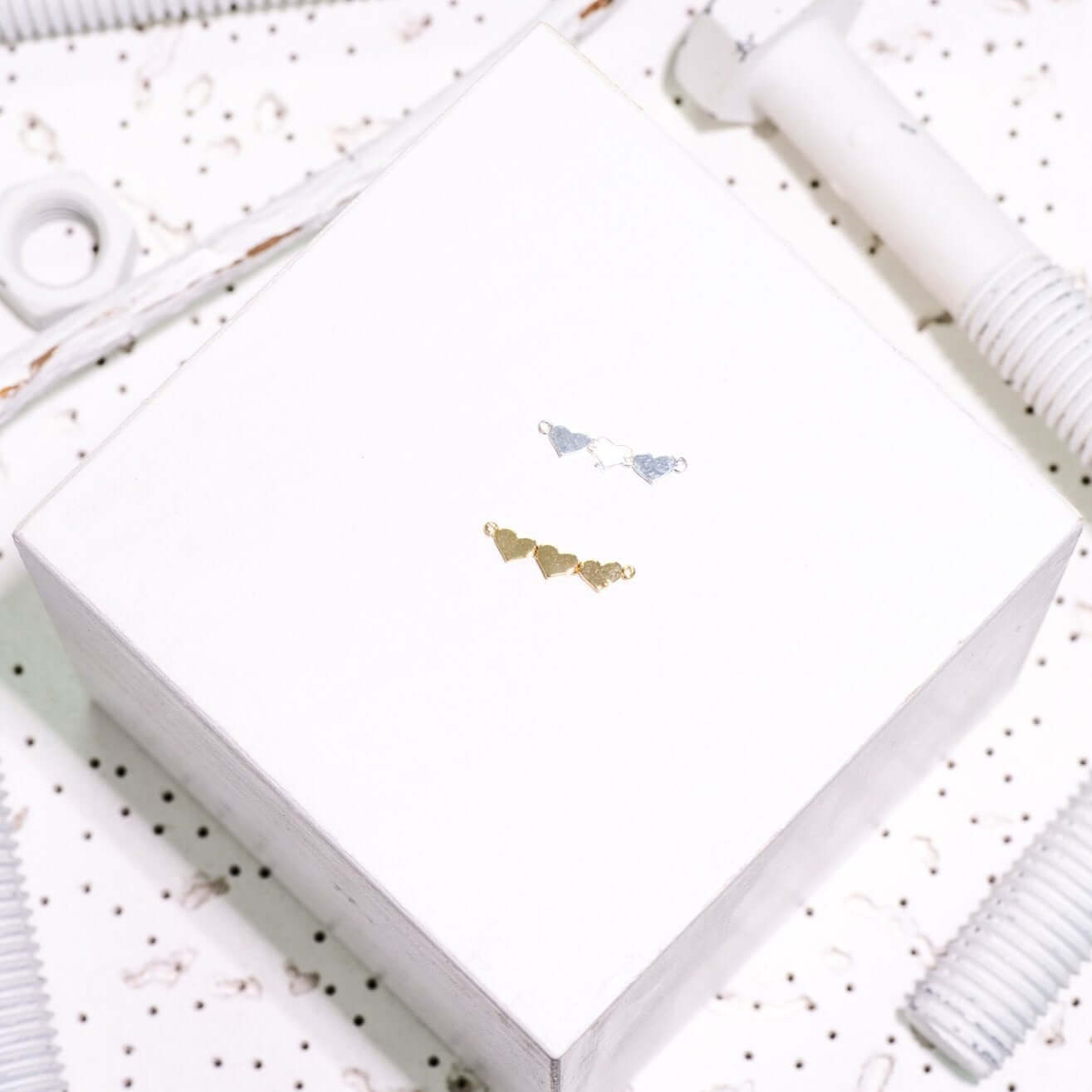 Hearts Charm Pendant Sold by the Piece - K140