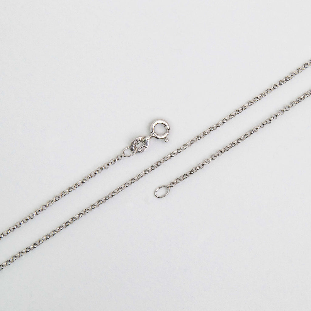 Sterling silver rolo chain necklace with spring ring clasp and stamped Italy S925 tag