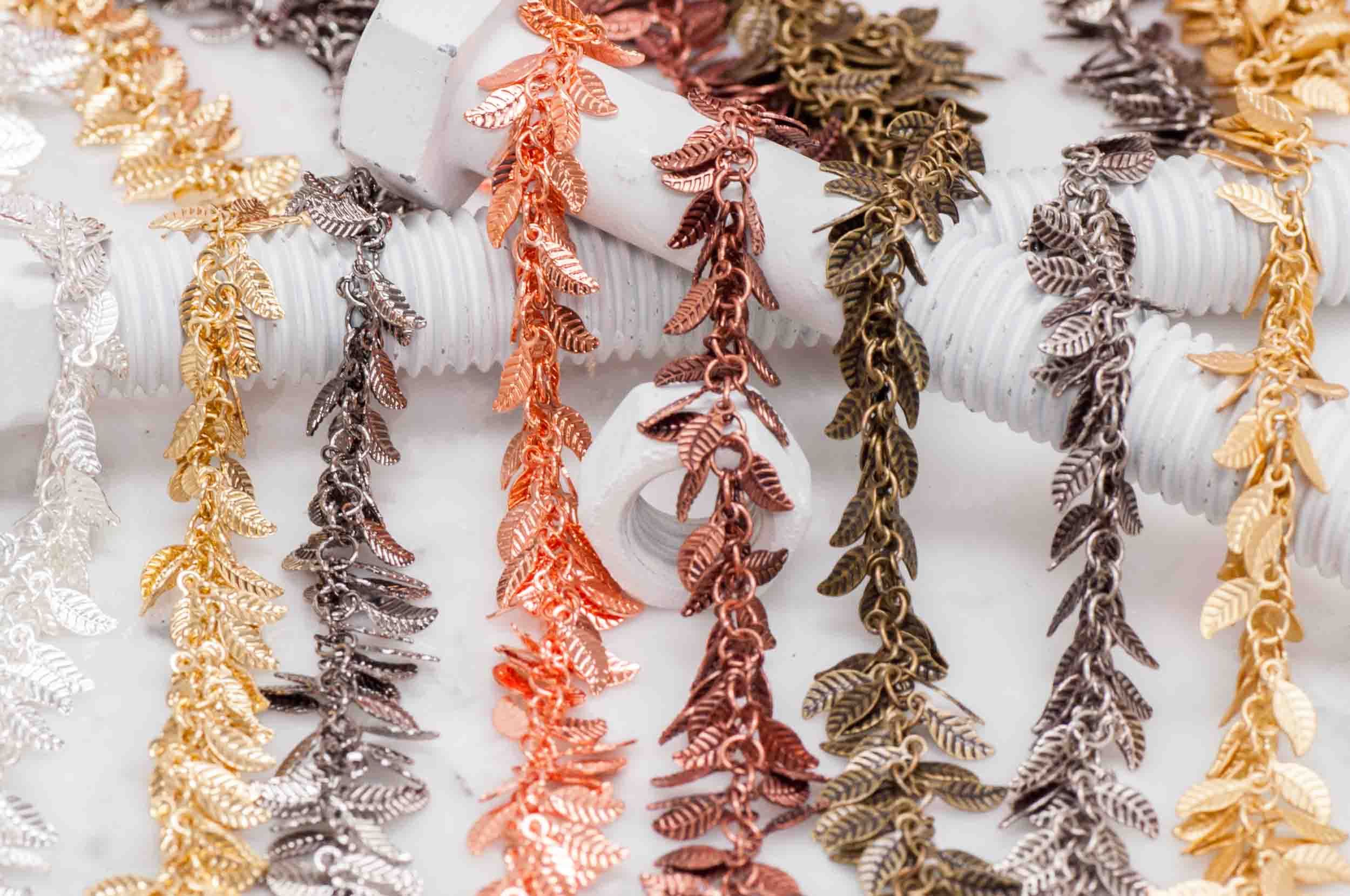 Leaves Cluster Specialty Chain - 4mm x 6mm - Available in Multiple Colors - Sold by the Foot - CH 347