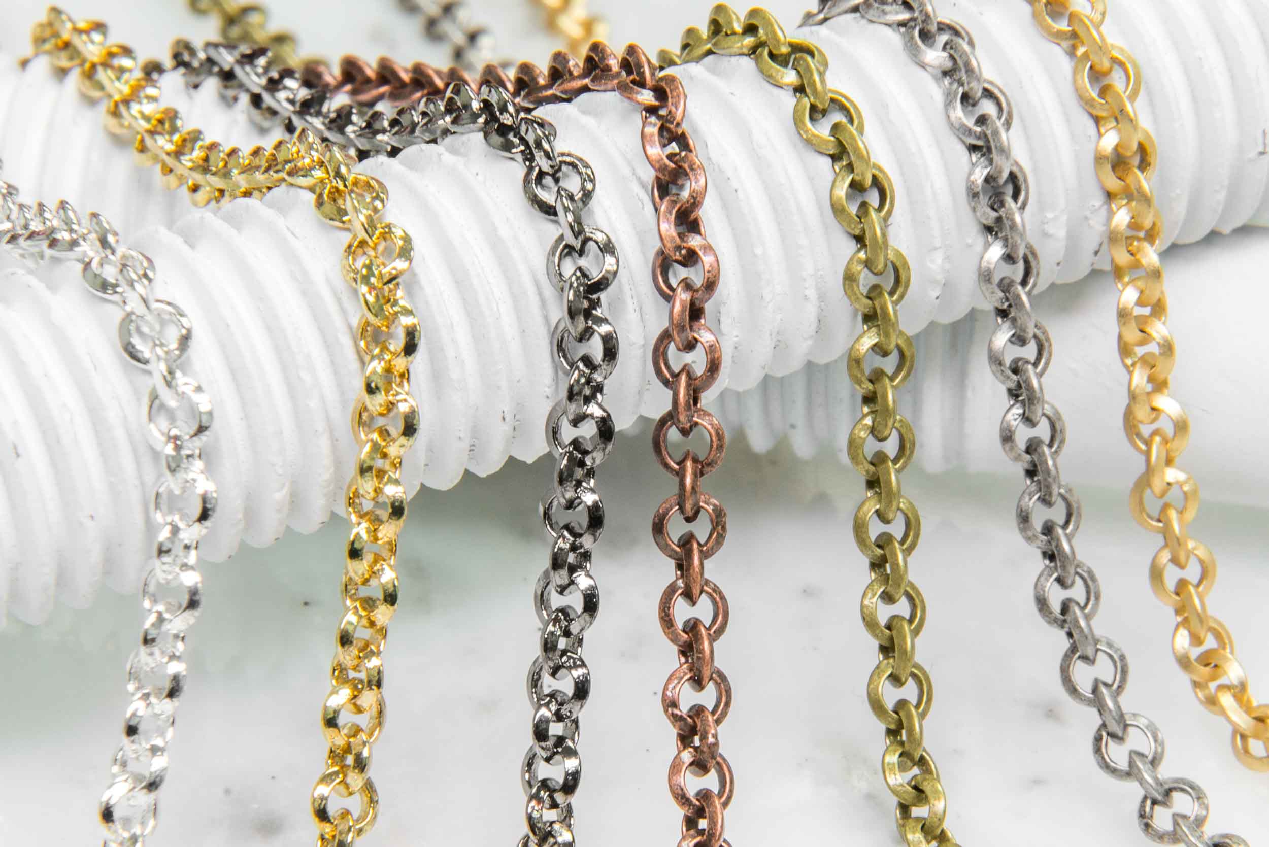 Beveled Rolo Chain - Available in Multiple Colors - 3.5mm - Sold by the Foot - CH 40