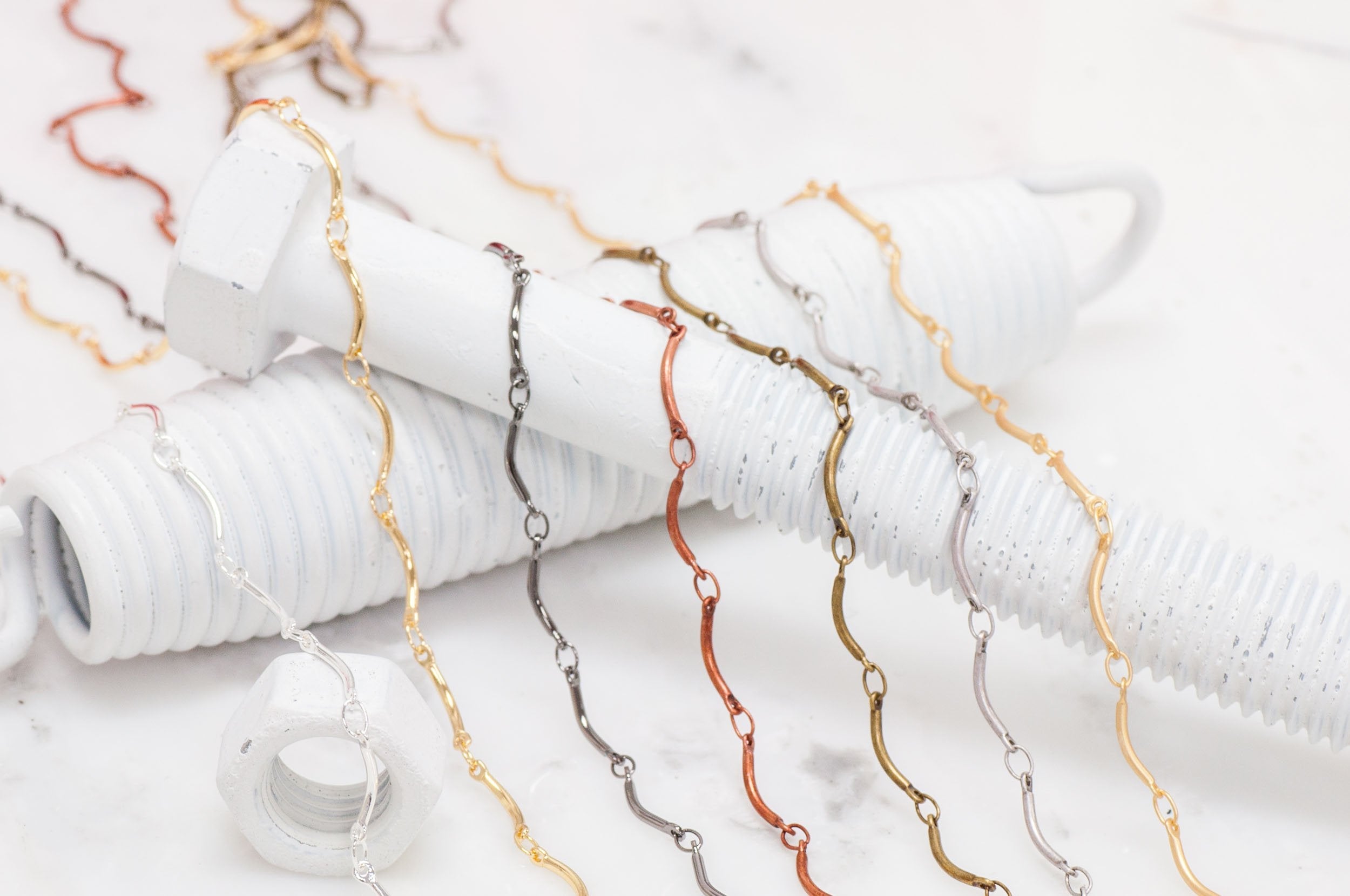 1.5mm Curved Link Bar Chain Specialty Chain Sold by The Foot - CH 817