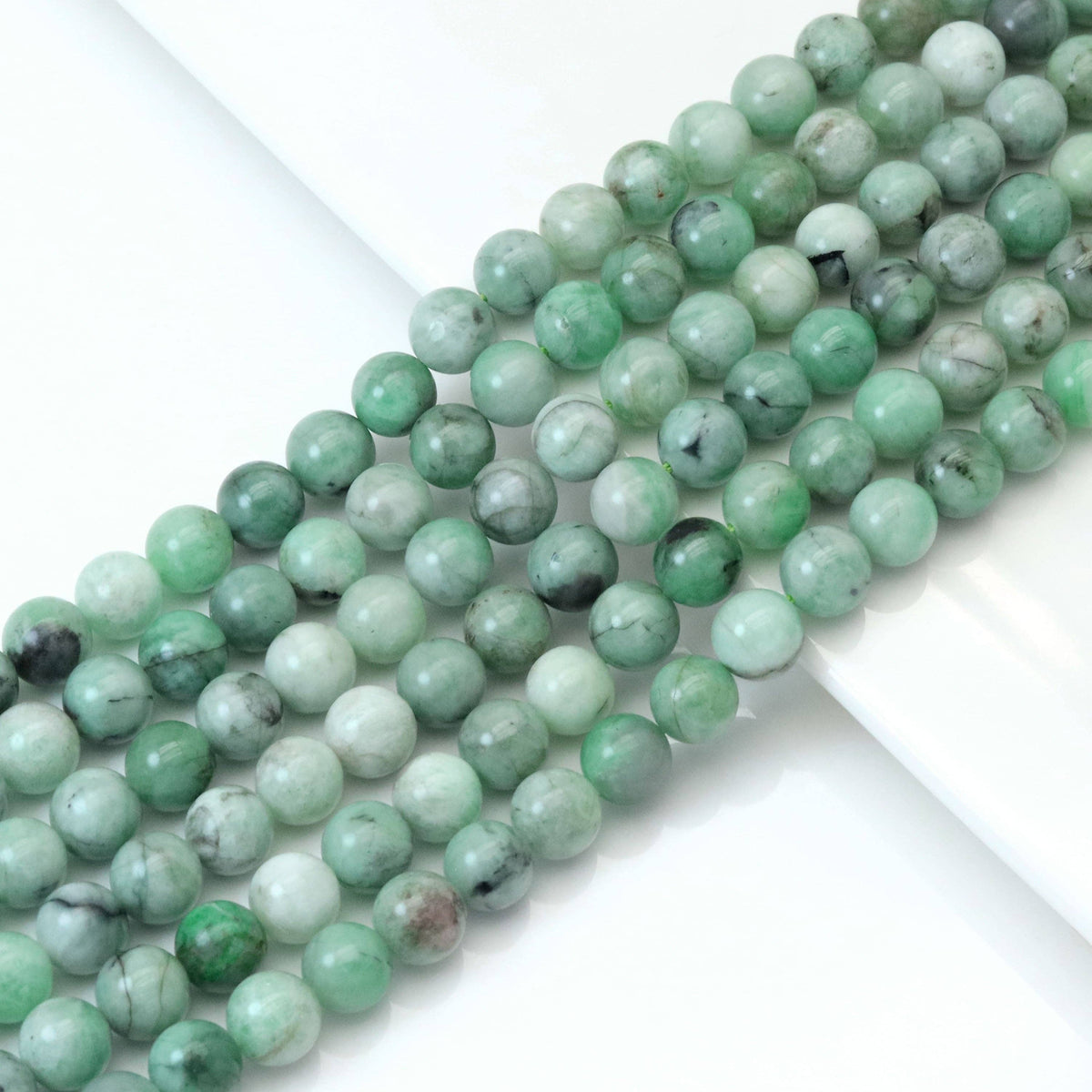 Emerald Smooth Round Bead Strand – 8mm or 10mm, 15–16 Inches