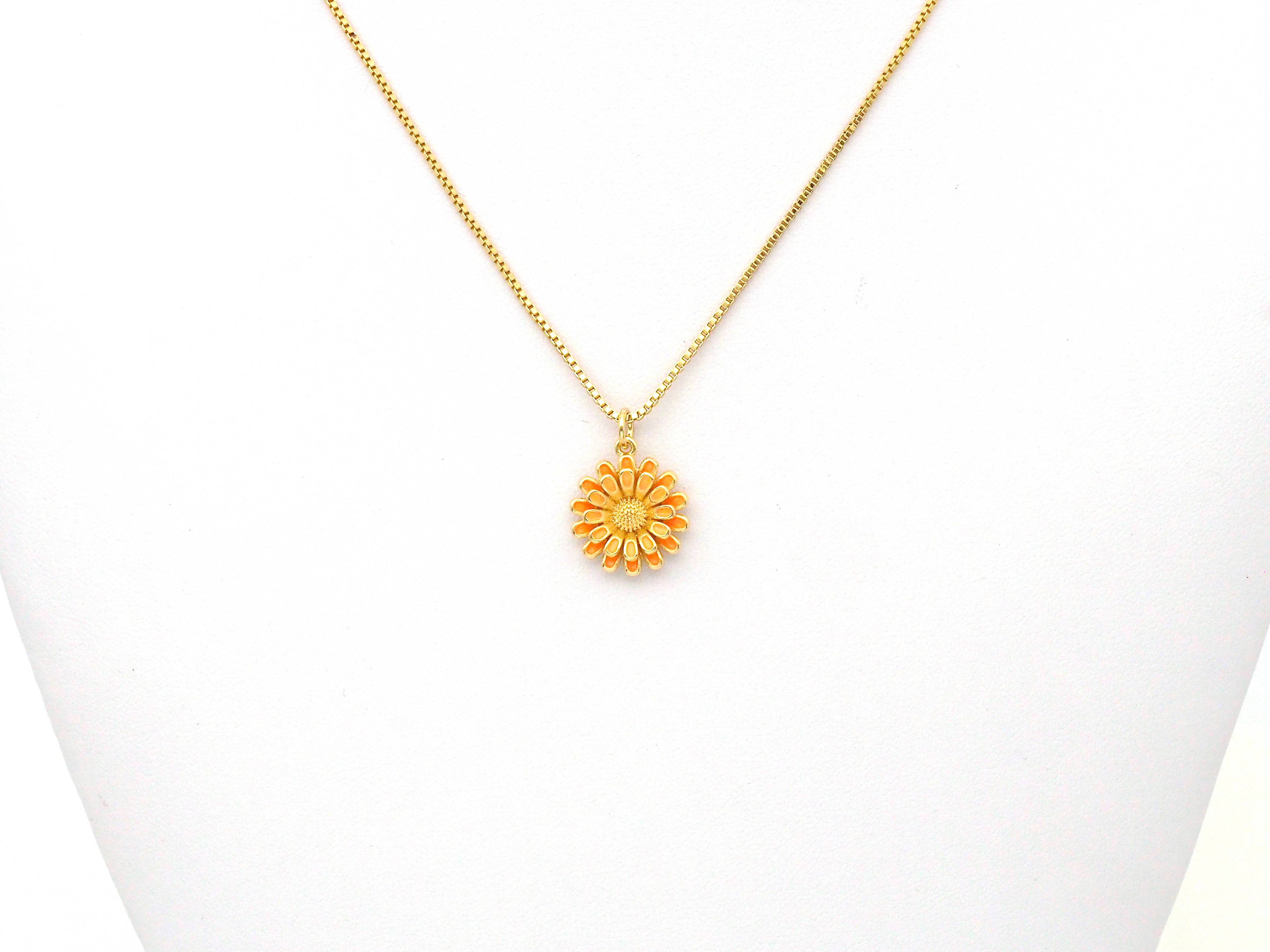 Enamel Daisy Flower Charm - Colorful Pendant 12mm
